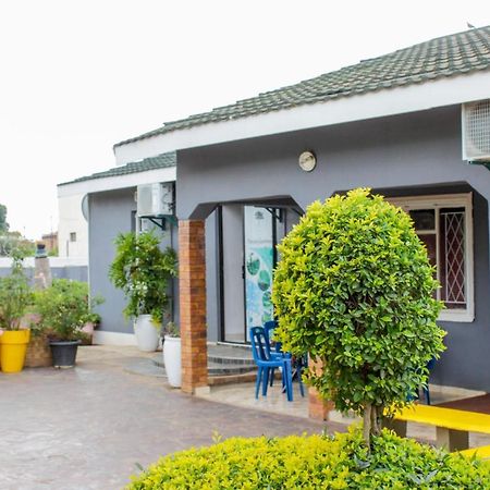 Motseleng Guest House Palapye ภายนอก รูปภาพ