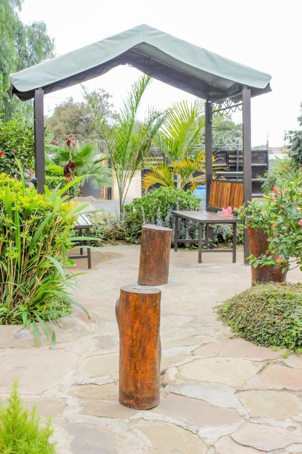 Motseleng Guest House Palapye ภายนอก รูปภาพ